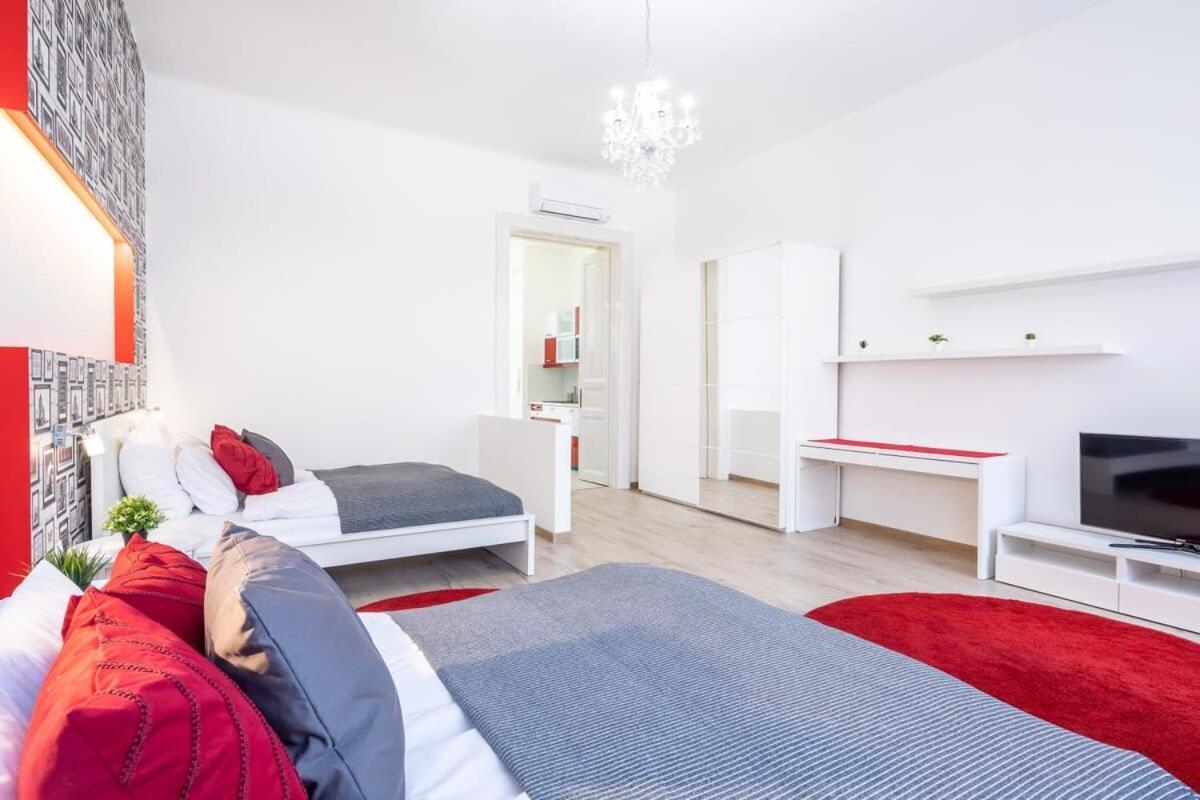 Super Central Convenient Apartment Budapest Exterior photo
