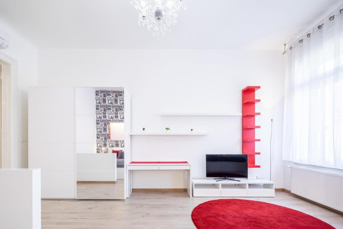 Super Central Convenient Apartment Budapest Exterior photo